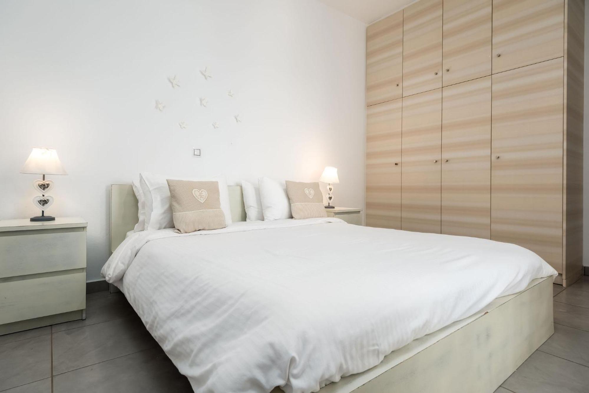 Azzurro Bianco Suites Páros Dış mekan fotoğraf