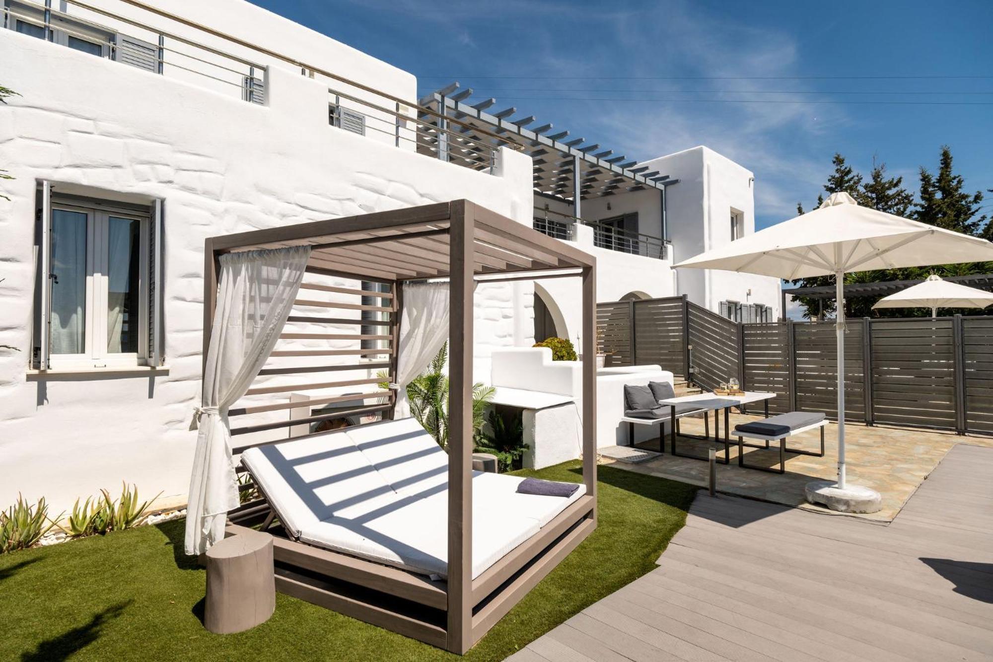 Azzurro Bianco Suites Páros Dış mekan fotoğraf