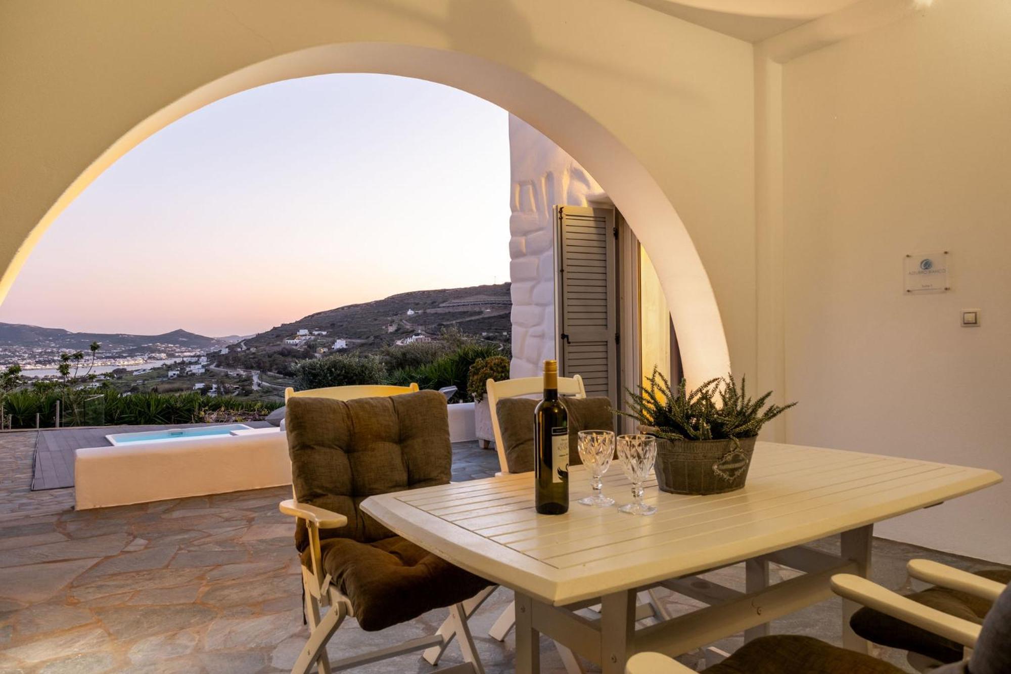 Azzurro Bianco Suites Páros Dış mekan fotoğraf