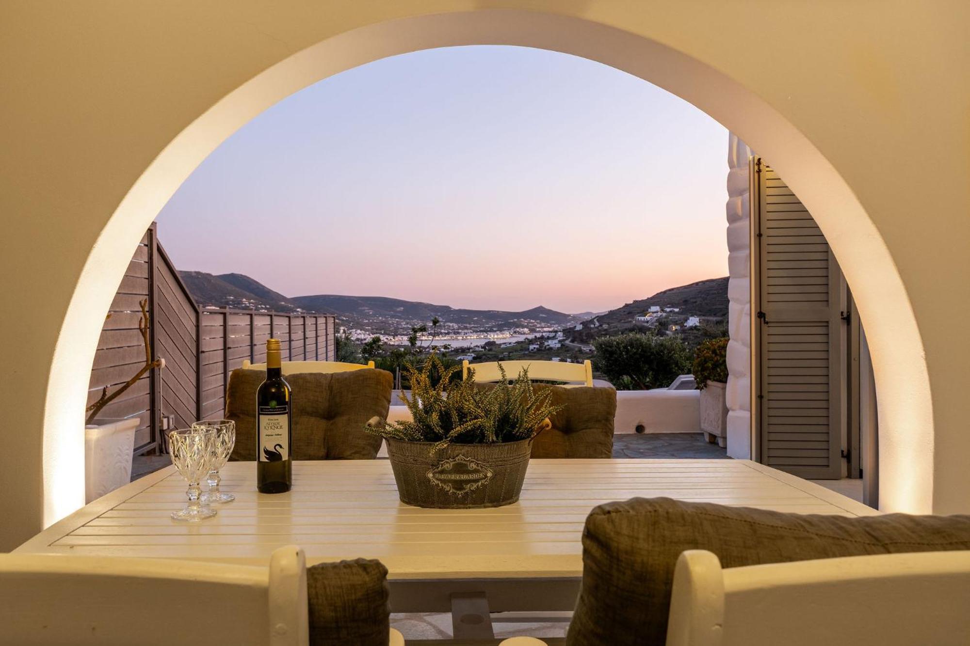 Azzurro Bianco Suites Páros Dış mekan fotoğraf