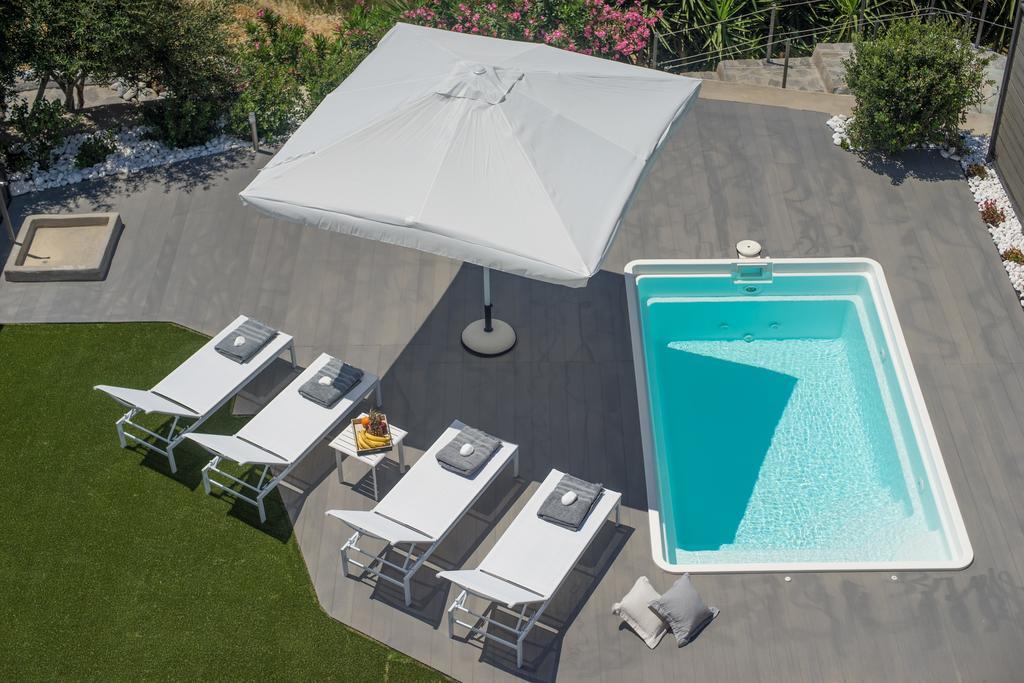 Azzurro Bianco Suites Páros Dış mekan fotoğraf